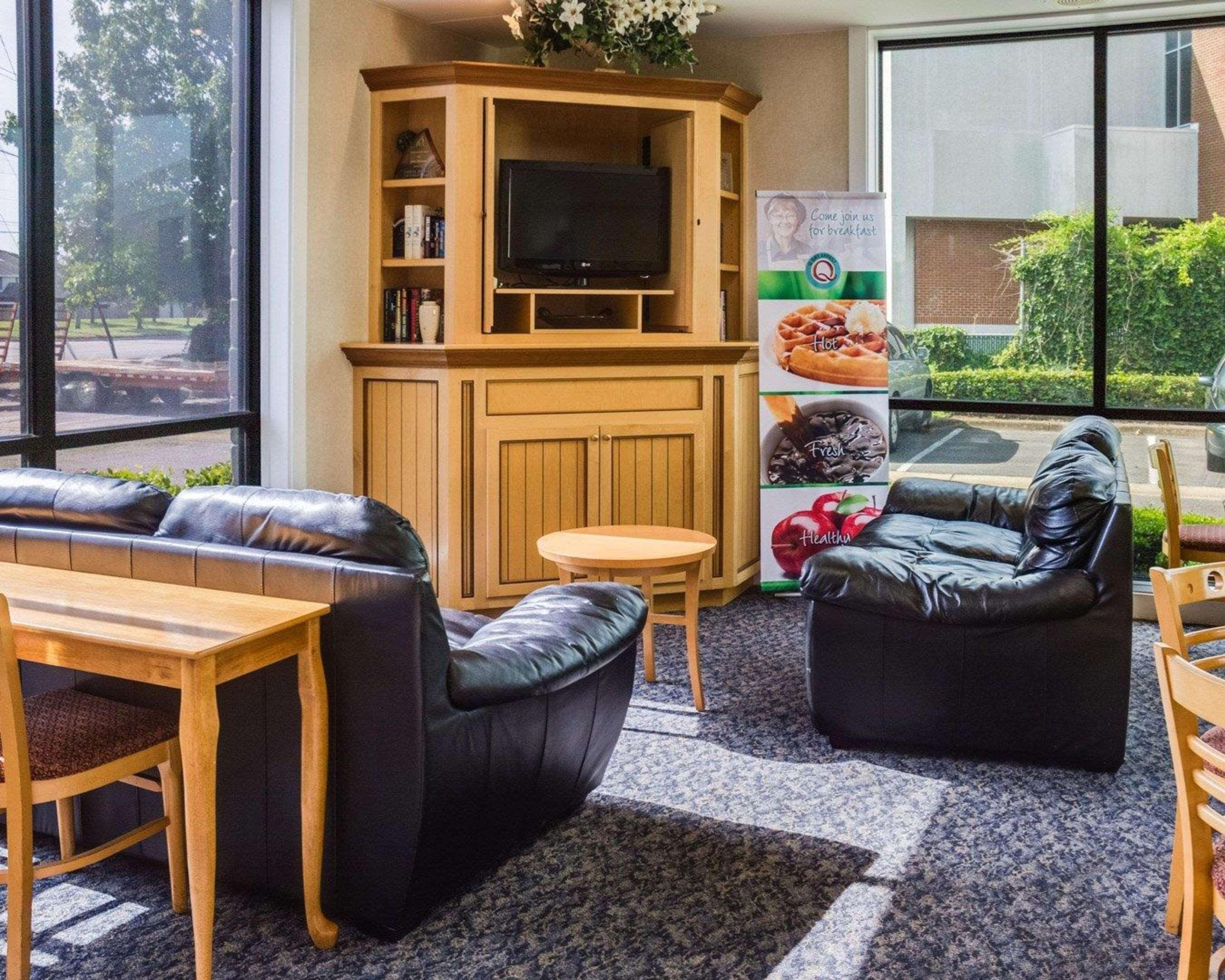 Econo Lodge Naval Station Норфолк Екстериор снимка